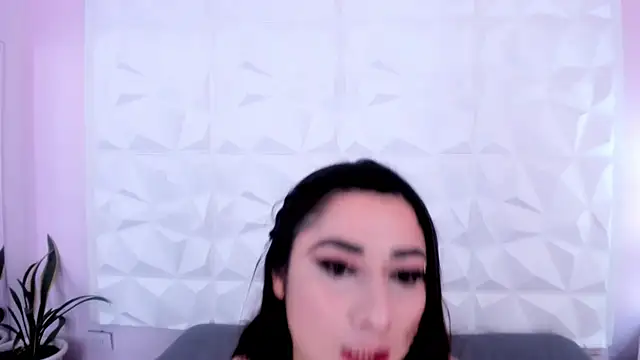 Chatroom XXX en direct de HannahToons