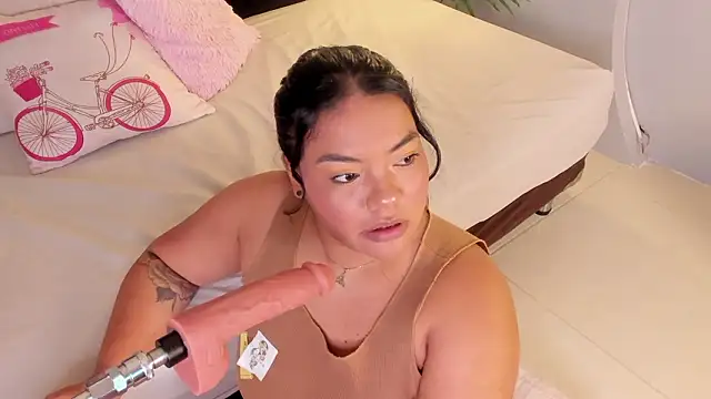 Amaranoir-n Live XXX chat