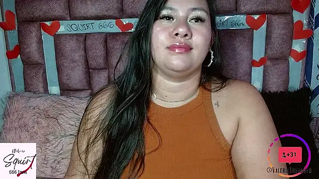 ValerieDiiamond 现场XXX聊天