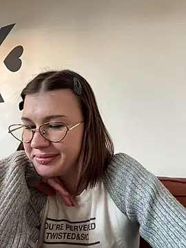 RinaCat Adlı Modelin Canlı XXX Sohbeti