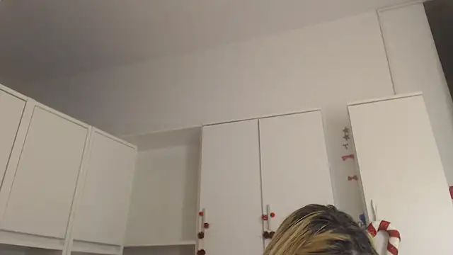 Živý XXX chat _karolynesyera_