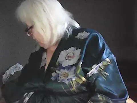 Alexia64231's Webcam Show