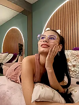 NayeCloud Chat XXX in diretta