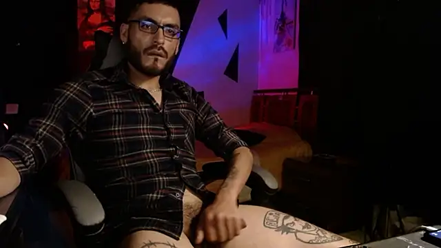 malek_xarx_: онлайн-секс-чат