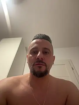 InsaneMattt: онлайн-секс-чат