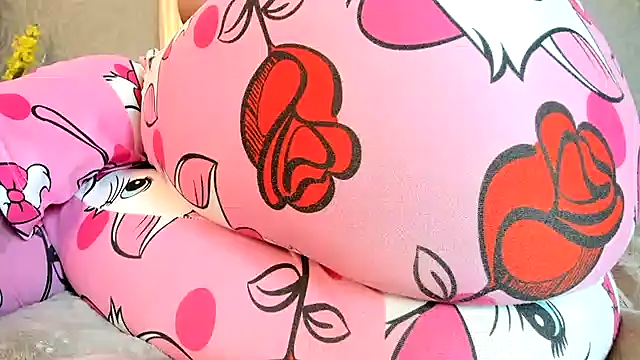 KOURTNEY-- Live XXX Chat