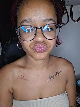 SHARON_ROSS25 élő XXX-chatje