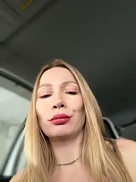 LavenderHot live XXX chat