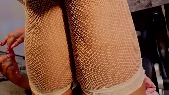 Chatroom XXX en direct de Estrella05_