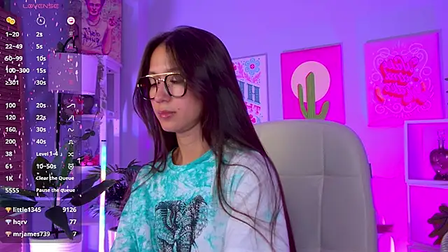 LanaBaker 即時 XXX 聊天