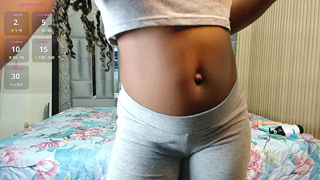 CheatingNeighborr 现场XXX聊天