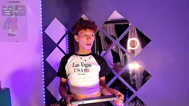 Max_Steell Chat XXX in diretta