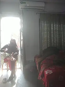 momo_loves – webcam-show