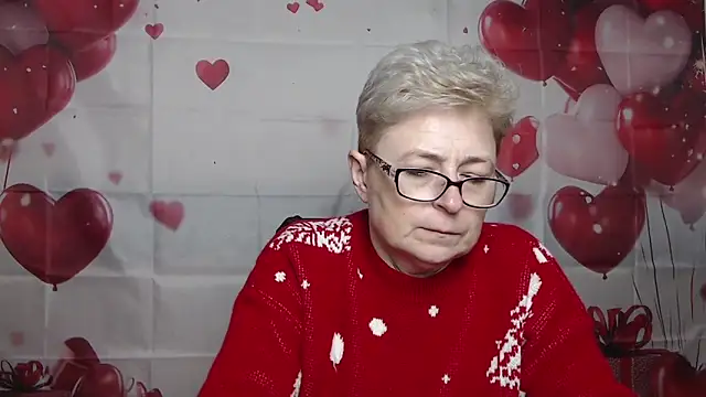 EmiliaGreen Live XXX chat