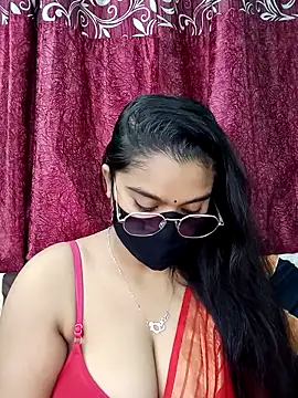 Pokazy przed kamerką – Jasmine_jaaan