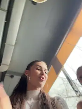 Charming_Ritta Chat XXX live