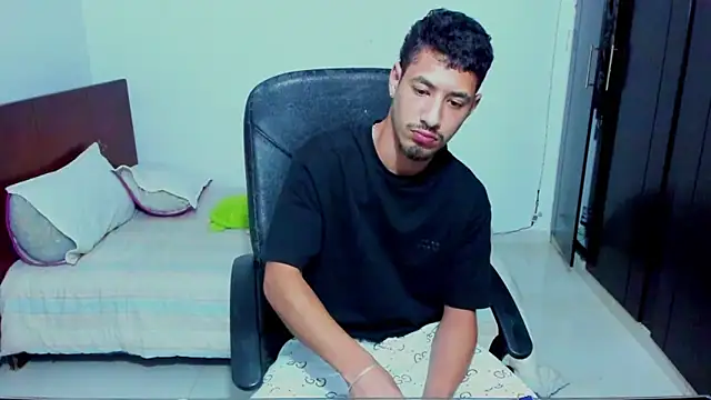 Chandler_ken's Live XXX Chat