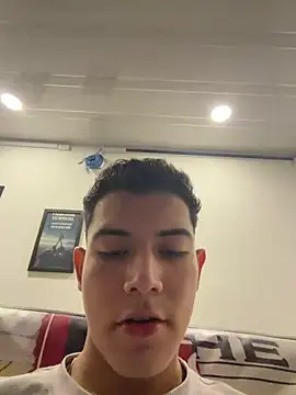 FireGuy_99's Live XXX Chat