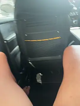 LukeLouHarvey 即時 XXX 聊天