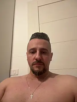 دردشة InsaneMattt الجنسية المباشرة