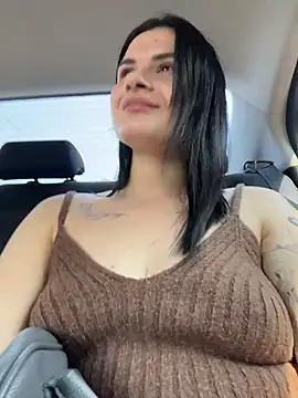 MiraReachのライブXXXチャット