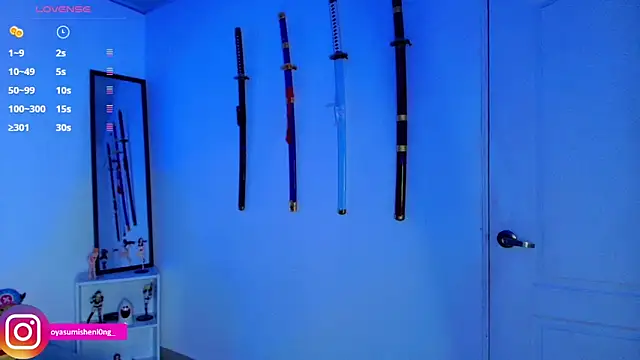 Онлайн чат XXX Nicorobinn