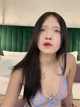 AnneCurtisのウェブカメラショー