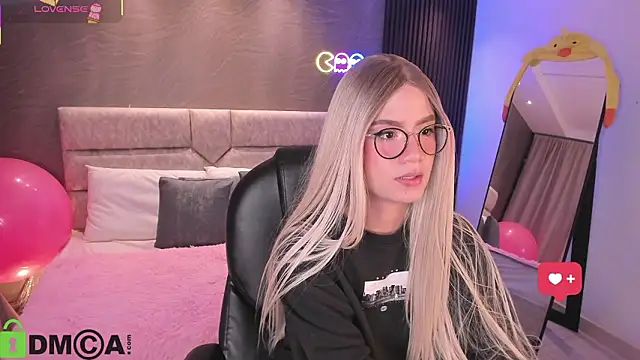 Arinextdoor Live XXX-chat