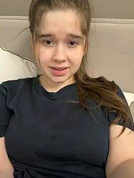 HornyGirlH's Webcam Show