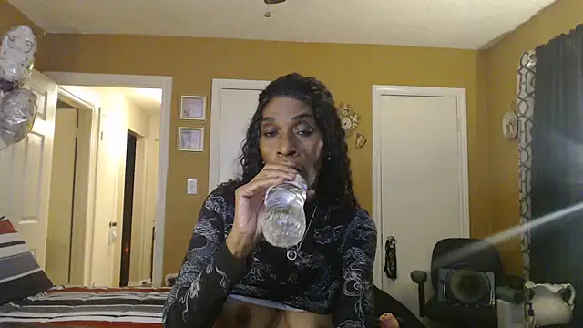 แชท XXX สดของ DivatheSnakecharmer