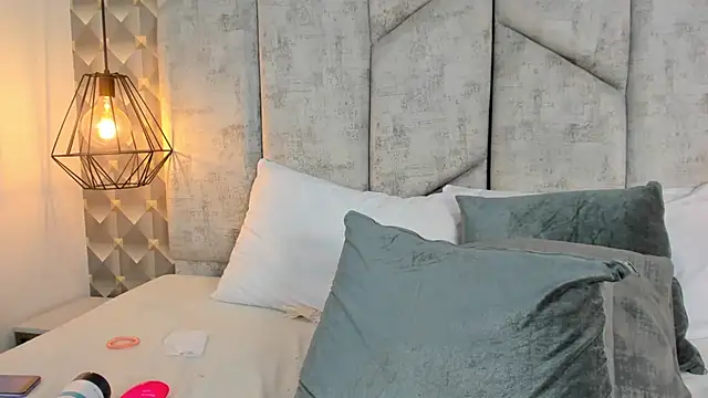 AshleyHill2 Adlı Modelin Canlı XXX Sohbeti