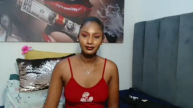 Moreish-06 Adlı Modelin Web Kamerası Şovu