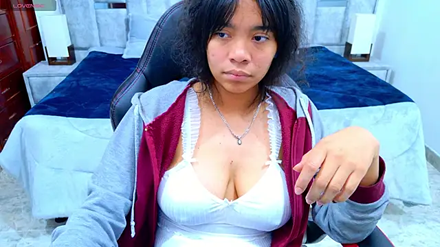 laureentt_ Live XXX Chat