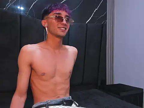 Chat +18 de KrisX_hl ao vivo