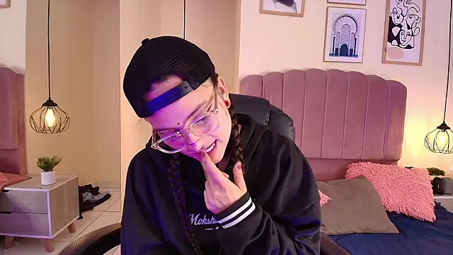 دردشة Hanabie_ الجنسية المباشرة