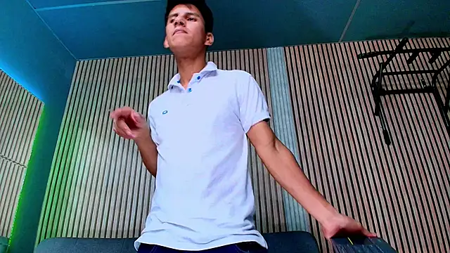 Chat +18 de Atlas_desire ao vivo