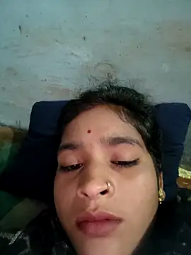 bhavna_pandit: διαδικτυακό σόου στην κάμερα