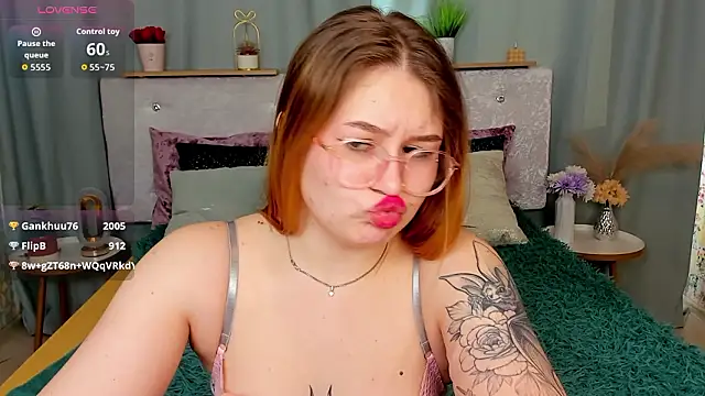 MilanaXHoney 现场XXX聊天