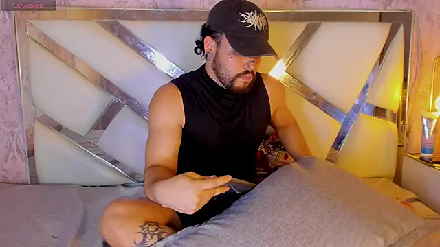 Benny_and_Mark Live XXX-Chat