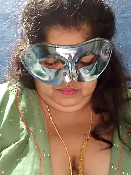 tamilthanushri Chat XXX live