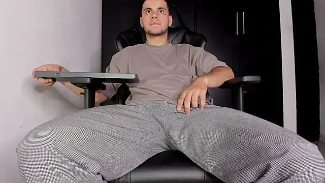 Živý XXX chat Liam_Mateo