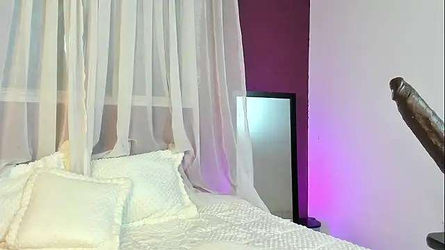 Czat XXX na żywo – Nicole_Brown1126