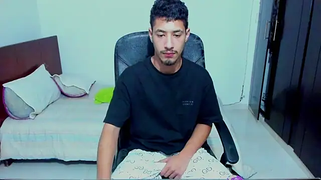 Chandler_ken Live XXX-Chat