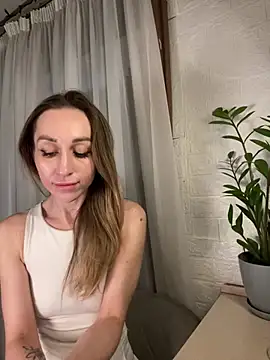 AnesaKis Chat XXX in diretta