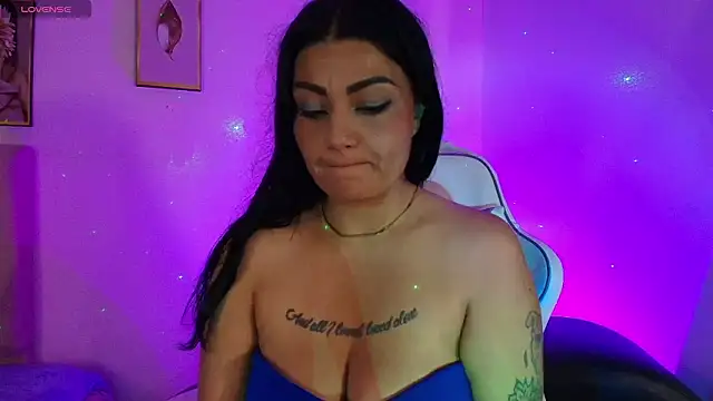 mei_kora's Live XXX Chat