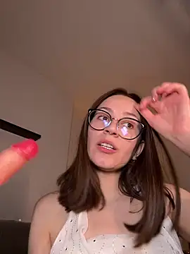 Eva_kinkystudent 即時 XXX 聊天