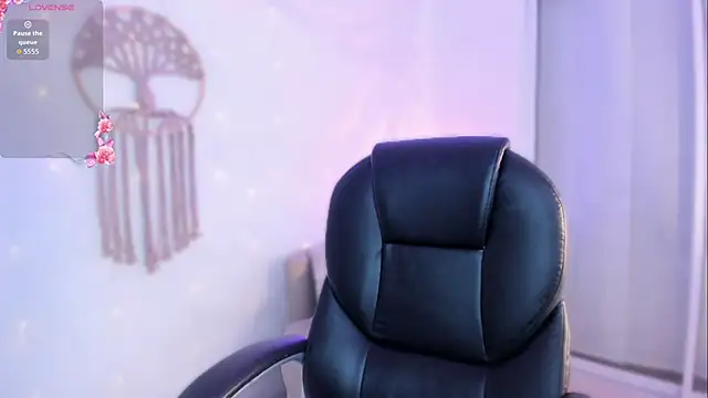 Ginni_charlotte webkamerás műsora