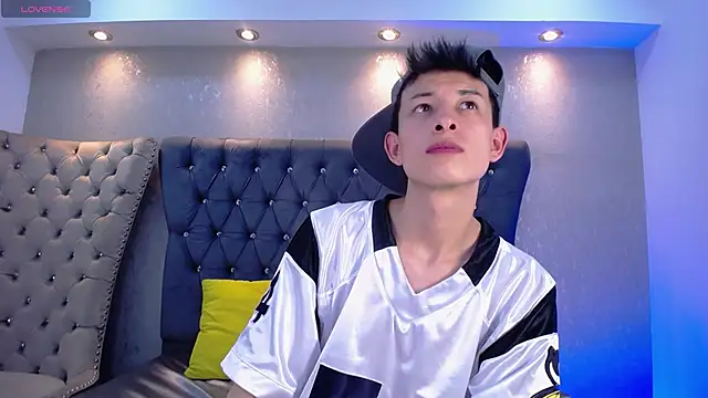 Chat +18 de MaikCarver ao vivo