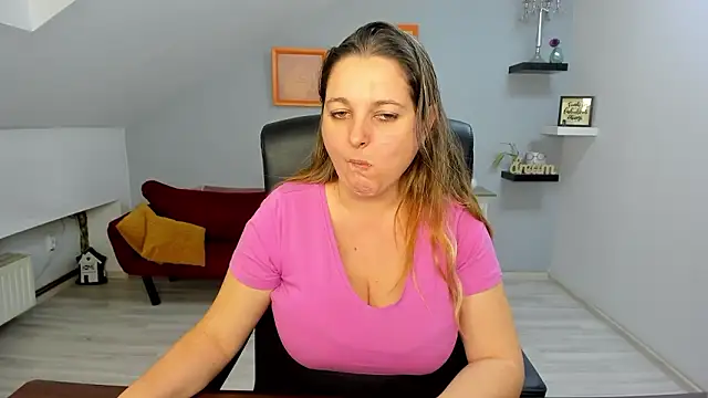 LollaGirl – Live XXX-chat