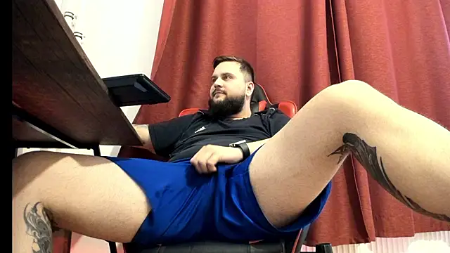 Онлайн чат XXX ashtondel